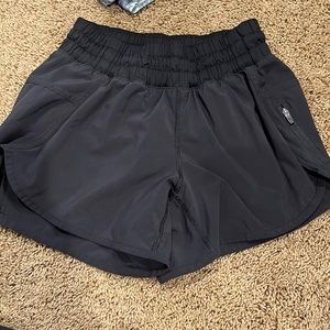 Lululemon running short